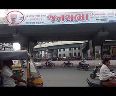 Poster War In Surat Before Arvind Kejriwal Visit Of Surat 