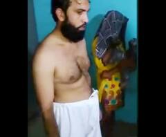 Bijnor Jama Masjid imam caught with a woman on camera 
