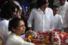 In Graphics: PICS- Vinod Khanna's last rites: Son Sakshi lights funeral pyre; Big B, Rishi Kapoor, Jackie Sh...