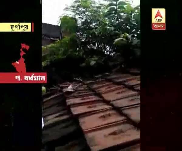  দুর্গাপুর পুরসভা নির্বাচনে ভোটারদের ভয় দেখাতে শূন্যে গুলি ছোড়ার অভিযোগ