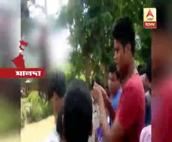  মালদার গাজোলে গাছ থেকে দেওর ও বউদির ঝুলন্ত দেহ উদ্ধার