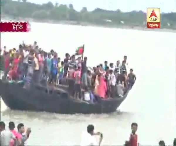  ইছামতীতে দুই বাংলার প্রতিমা বিসর্জন