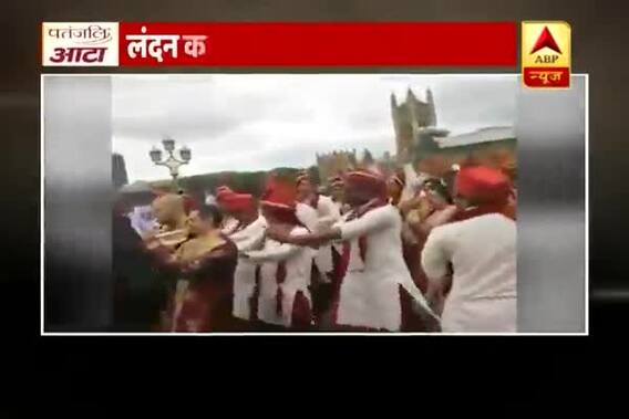 Viral VIdeo: Indian style \'Baarat\' on the roads of London?