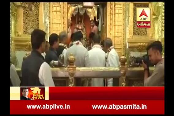 Rahul Gandhi offered prayers in Shree Ranchhodji Temple in Dakor