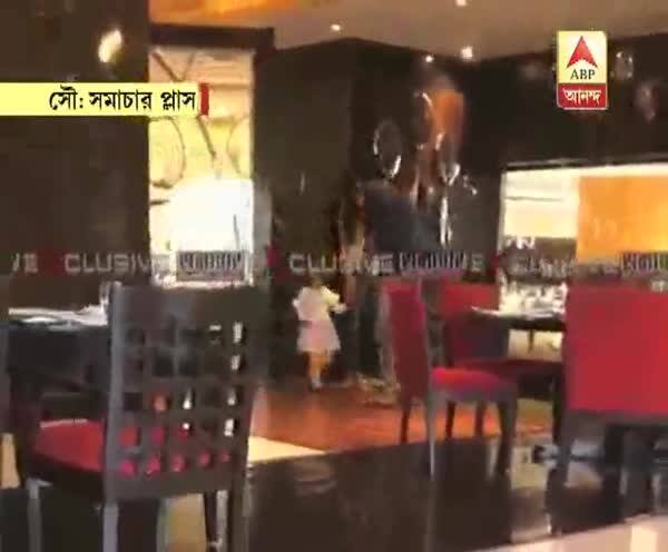  অবশেষে দিল্লিতে বাবা সামির সঙ্গে দেখা হল ছোট্ট আয়রার