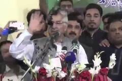 Ink attack on Pakistan foreign minister Khawaja Asif\'s face