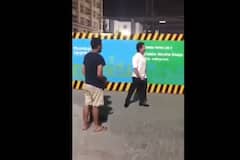 sachin tendulkar play gully cricket in mumbai