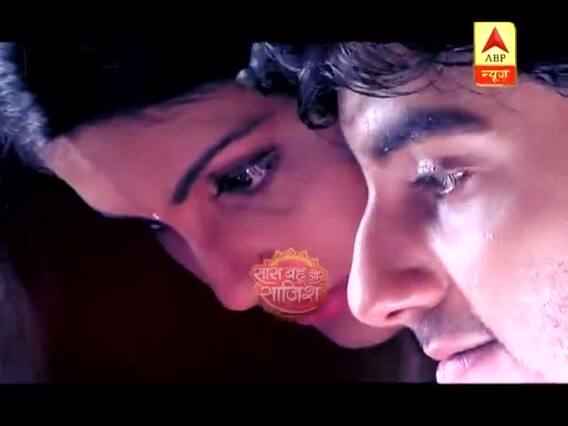 Krishna Chali London: Radhe and Krishna\'s \'Bathing\' romance in the show