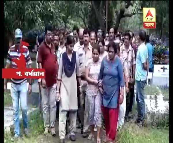  দুর্গাপুর ইস্পাত কারখানার কর্মীর রহস্যমৃত্যুর ঘটনায় গ্রেফতার স্ত্রী ও মেয়ে।