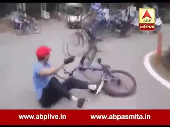 Tej Pratap Yadav tumbles during ‘Cycle rally’ in Patna