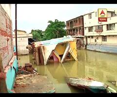 বাঁকুড়ায় জলের তোড়ে ভেসে গিয়েছে বাড়ি, কার্যত পথে বসেছে এই পরিবার, দেখুন কী বলছেন তাঁরা 