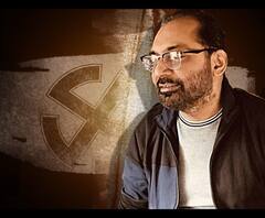 ভোট দে মন কালী বলে! বলছেন অনিন্দ্য চট্ট্যোপাধ্যায়। 