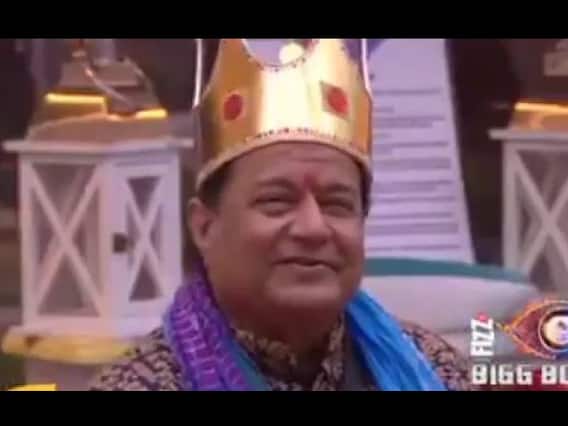 Watch all top hot news of the day