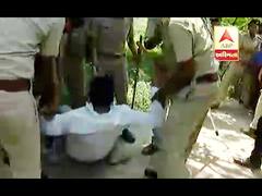 વિધાનસભાનો ઘેરાવ કરવા નીકળેલા કોંગ્રેસીઓને ટીંગાટોળી કરીને ડબ્બામાં બેસાડી દેવાયા, જુઓ વીડિયો