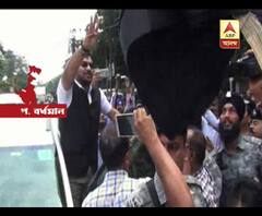 তৃণমূলকর্মীদের ক্ষোভের মুখে বাবুল সুপ্রিয়, দেখানো হল কালো পতাকা