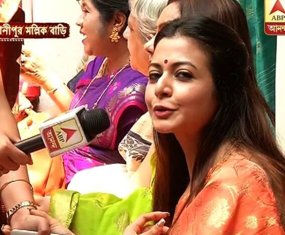 ভবানীপুর মল্লিক বাড়িতে পুজোর আনন্দে মাতলেন কোয়েল, কথা বললেন আমাদের প্রতিনিধির সঙ্গে