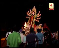 ব্যারাকপুরে দুর্গাপুজোর বিসর্জনের সময় দুষ্কৃতী হামলার অভিযোগ, লোহার রডের আঘাতে জখম তৃণমূল কাউন্সিলর-সহ ৫, গ্রেফতার ১