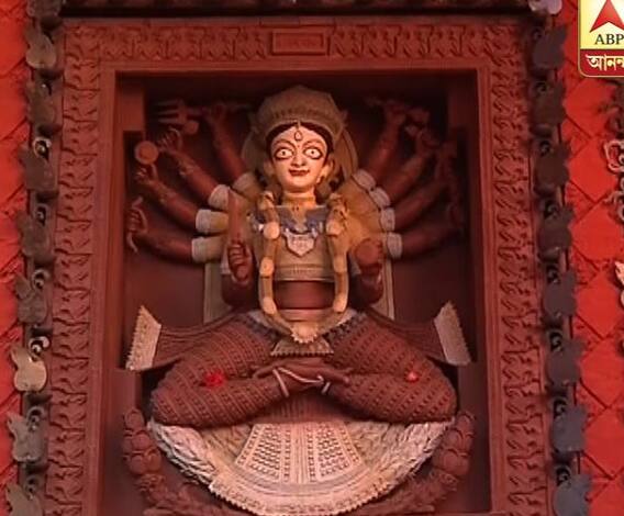 ইঁট আর সেরামিকস্ দিয়ে তৈরি হয়েছে এস বি পার্কের মণ্ডপ, ‘নির্মাণভাবনায় সেরা’-র শারদ সম্মান জিতল