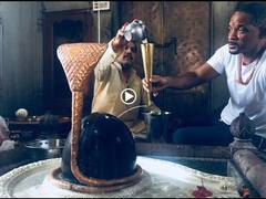 हरिद्वार पहुंचे हॉलीवुड एक्टर विल स्मिथ, रुद्राभिषेक करने के बाद गंगा आरती में लिया हिस्सा