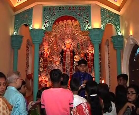 এবিপি আনন্দের সংস্কৃতি ভাবনায় সেরার শারদ সম্মান জিতে নিল ভবানীপুরের অগ্রদূত উদয় সঙ্ঘ