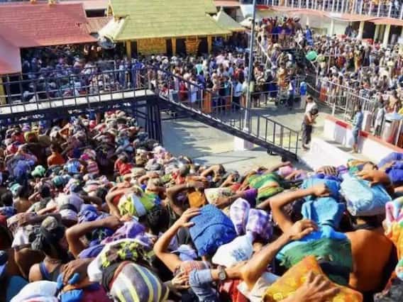मास्टर स्ट्रोक: केरल के सबरीमला मंदिर में महिलाओं के प्रवेश के मुद्दे पर हो रही है राजनीति