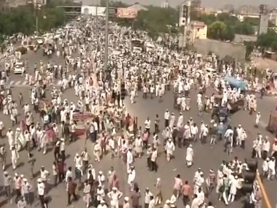 Master Stroke(02.10.2018): Heavy security deployed at Delhi-UP border following farmers' protest