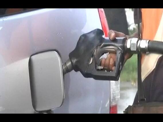 मास्टर स्ट्रोक: पेट्रोल-डीजल की बढ़ती कीमतों के सवाल पर पेट्रोलियम मंत्री धर्मेंद्र प्रधान ने मुंह फेरा | ABP NEWS HINDI