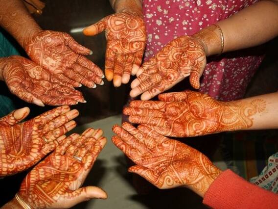 Sansani: Scary story of Karwa Chauth: Bulandshahr woman kills self over gift