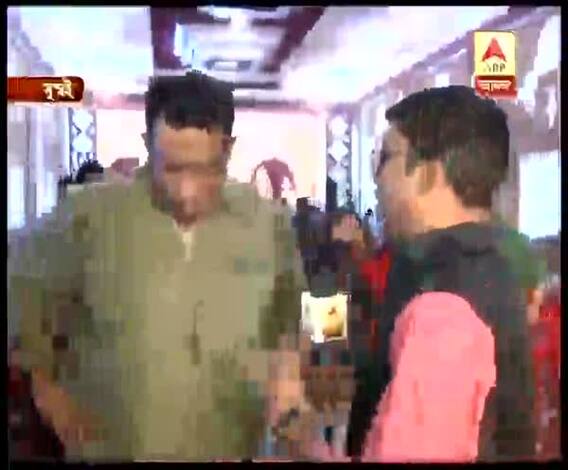 মুম্বইয়ে পুজোর আনন্দে সামিল পরিচালক অনুরাগ বসু, কথা বললেন আমাদের প্রতিনিধির সঙ্গে