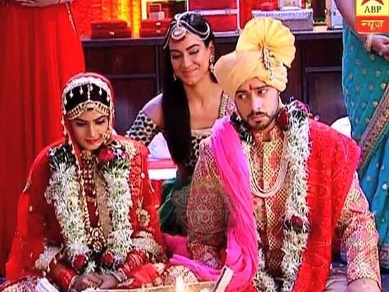 Qayamat Ki Raat: Ajay's reality comes out after Gauri sprikles holy water on him 