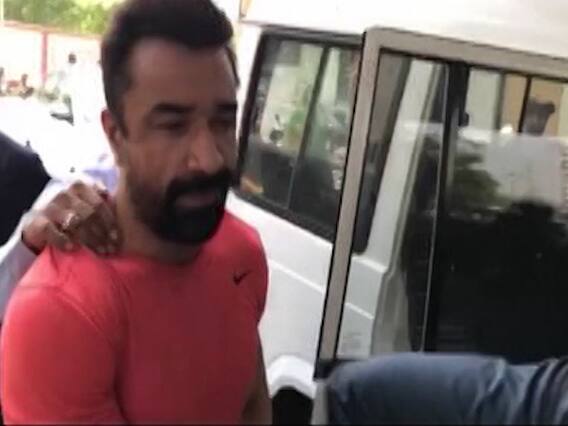 मास्टर स्ट्रोक: बिग बॉस के एक्स कंटेस्टेंट एजाज खान ड्रग्स मामले में हुए गिरफ्तार