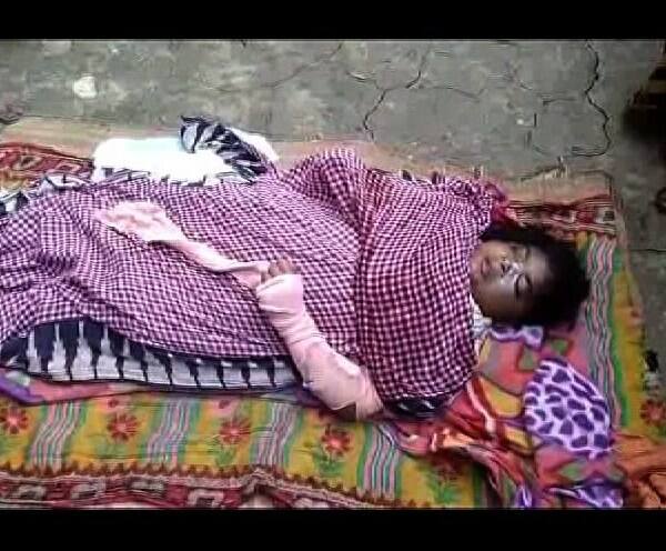 হুগলির কোন্নগরে ভেজাল ঘি, অলিভ অয়েল, সাবান, নুনের কারবারের পর্দা ফাঁস, এমন এক গুচ্ছ খবর দেখুন এক ঝলকে হুগলির কোন্নগরে ভেজাল ঘি, অলিভ অয়েল, সাবান, নুনের কারবারের পর্দা ফাঁস, এমন এক গুচ্ছ খবর দেখুন এক ঝলকে