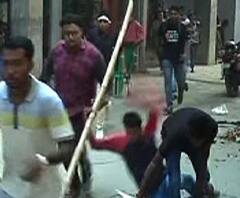 জুনিয়র ডার্বি ম্যাচ ঘিরে রণক্ষেত্র ময়দান, হাতাহাতিতে জড়ালেন মোহনবাগান ও ইস্টবেঙ্গলের সমর্থকেরা