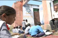 J-K School Lacks Basic Infrastructure, Students Suffer