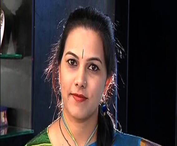 पारंपरिक वेणीला ट्रेण्डी ट्विस्ट | व्हा परफेक्ट | घे भरारी | एबीपी माझा