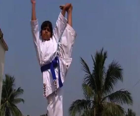 বঙ্গ ক্যারাটের বিস্ময় বালিকা অরিঞ্জিতা দে এবার কমনওয়েলথ ক্যারাটে চ্যাম্পিয়নশীপে