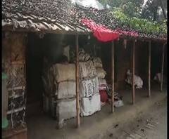 বনগাঁর সুভাষনগরে ২টি গোডাউন থেকে উদ্ধার প্রচুর ভেজাল সস ও কাসুন্দি, নিম্নমানের সামগ্রীর সঙ্গে রাসায়নিক মিশিয়ে তৈরি করা হচ্ছিল সেগুলি