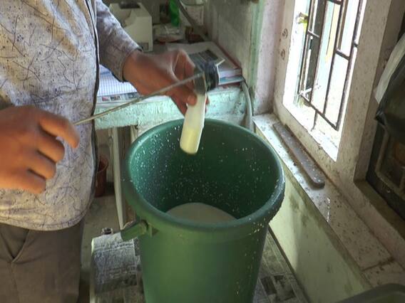 અસ્મિતા વિશેષઃ દૂધનું દેવું