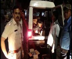 ভাঙড় এলাকায় বেআইনি মদের ঠেকে পুলিশি অভিযান,বাজেয়াপ্ত বিপুল পরিমাণ বেআইনি মদ