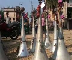 পুলিশের অনুমতি ছাড়াই দুর্গাপুরে হচ্ছে দিলীপের সভা, সভাস্থলে বিজেপির পতাকার পাশেই রয়েছে তৃণমূলের পতাকা ও ফ্লেক্স 