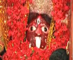 ৫১ পীঠের অন্যতম বীরভূমের নলাটেশ্বরী মন্দির, দেরিতে অমবস্যা পড়ায় সেখানেও আজ চলছে পুজো