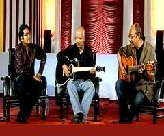 প্রেম সীমাহীন, প্রেম বহু বিস্তৃত- জীবনের প্রতি প্রেম, বেঁচে থাকার প্রতি প্রেম, বিপ্লবের প্রতি প্রেম, আর অবশ্যই মানুষের প্রতি প্রেম, সেই প্রেমের উদযাপন দুই গানওয়ালার সঙ্গে- কবীর সুমন ও অঞ্জন দত্ত