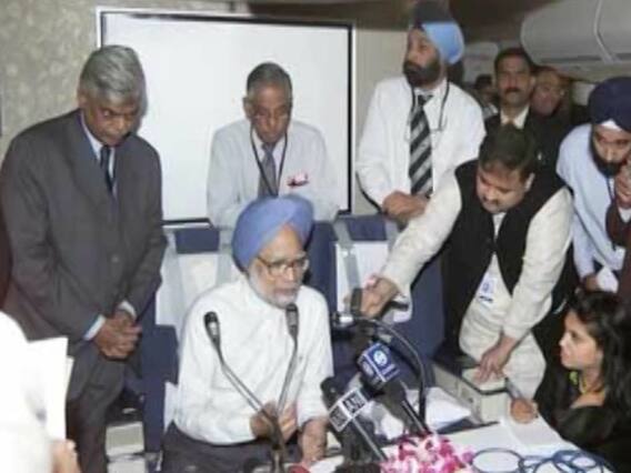 The Accidental Prime Minister: फिल्म पर हो रही है राजनीति या फिर राजनीति के लिए बनी है फिल्म ?