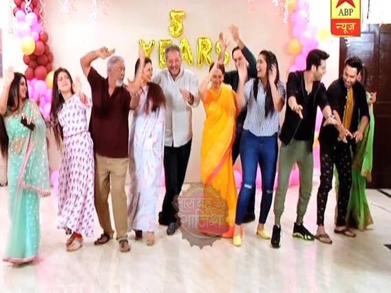 SBS FULL: Serial 'Yeh Hai Mohabbatein' completes 5 years, actors celebrate 