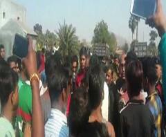 বারাবনীতে অবৈধ কয়লার দখলদারি ঘিরে দুই গ্রামের দুষ্কৃতীদের মধ্যে সংঘর্ষ