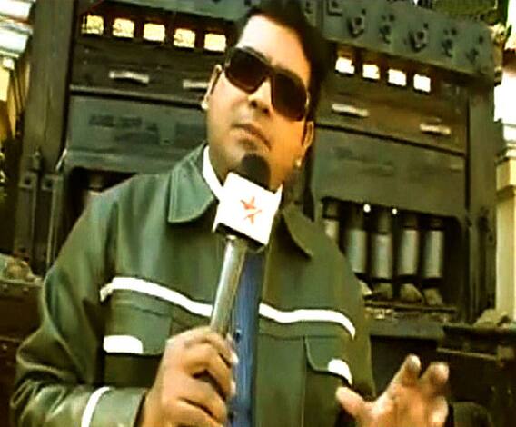 জীবনের ২১টি বছর কাটিয়েছেন দক্ষিণ আফ্রিকায়, বিশ্বের সবচেয়ে বেশি জায়গা ও রাস্তার নাম মহাত্মা গাঁধীর নামে, সেই রকমই একটি জায়গা জোহানেসবার্গের গাঁধী স্কোয়্যার এবং সেখান থেকেই হীরক রাজের হীরের খনি নয় কিন্তু সোনার খনিতে এবিপি আনন্দ, দেখুন, চলো লেটস গো