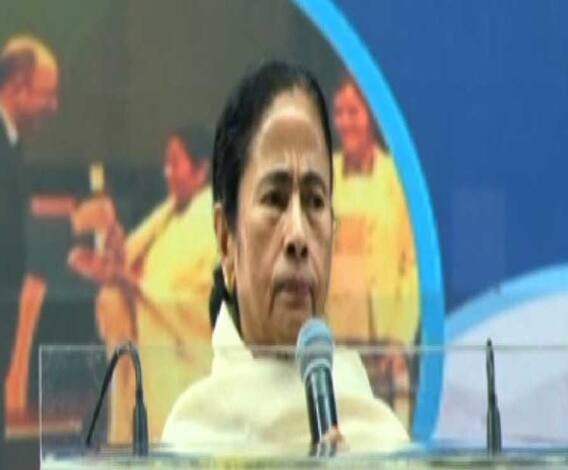 কৃষি বিমার টাকা নিয়ে কেন্দ্রকে তোপ মমতার