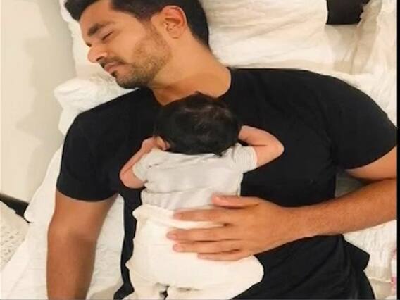 Angad Bedi's adorable picture with hsi new born girl | Hot News Full(01.12.18) 