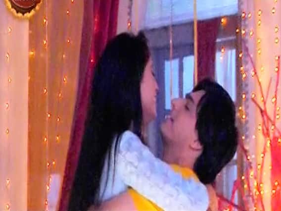 Hot News Full: New twist awaits 'Yeh Rishta' as Naira and Kartik head for surrogacy