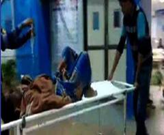  নিয়ন্ত্রণ হারিয়ে একটি দোকানে ঢুকে গেল পিক আপ ভ্যান, ঘটনাস্থলেই এক জনের মৃত্যু, আহত আরও ছয় 